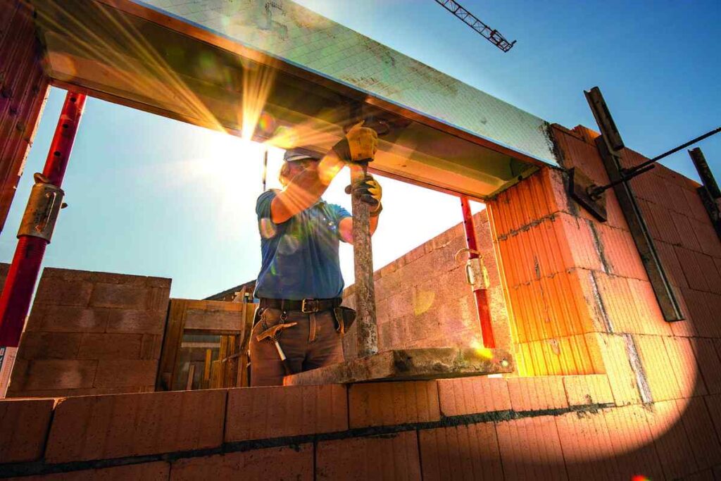 Elevating Construction Efficiency: The Winch Machine Revolution