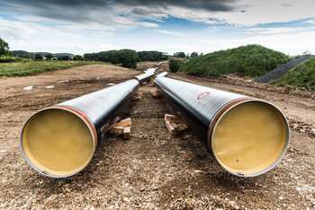 implementing safety training pipeline construction